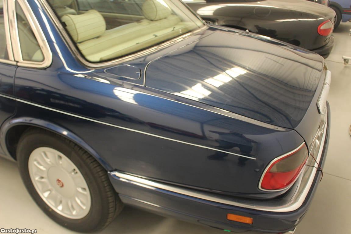  Daimler Six - 97 foto 2