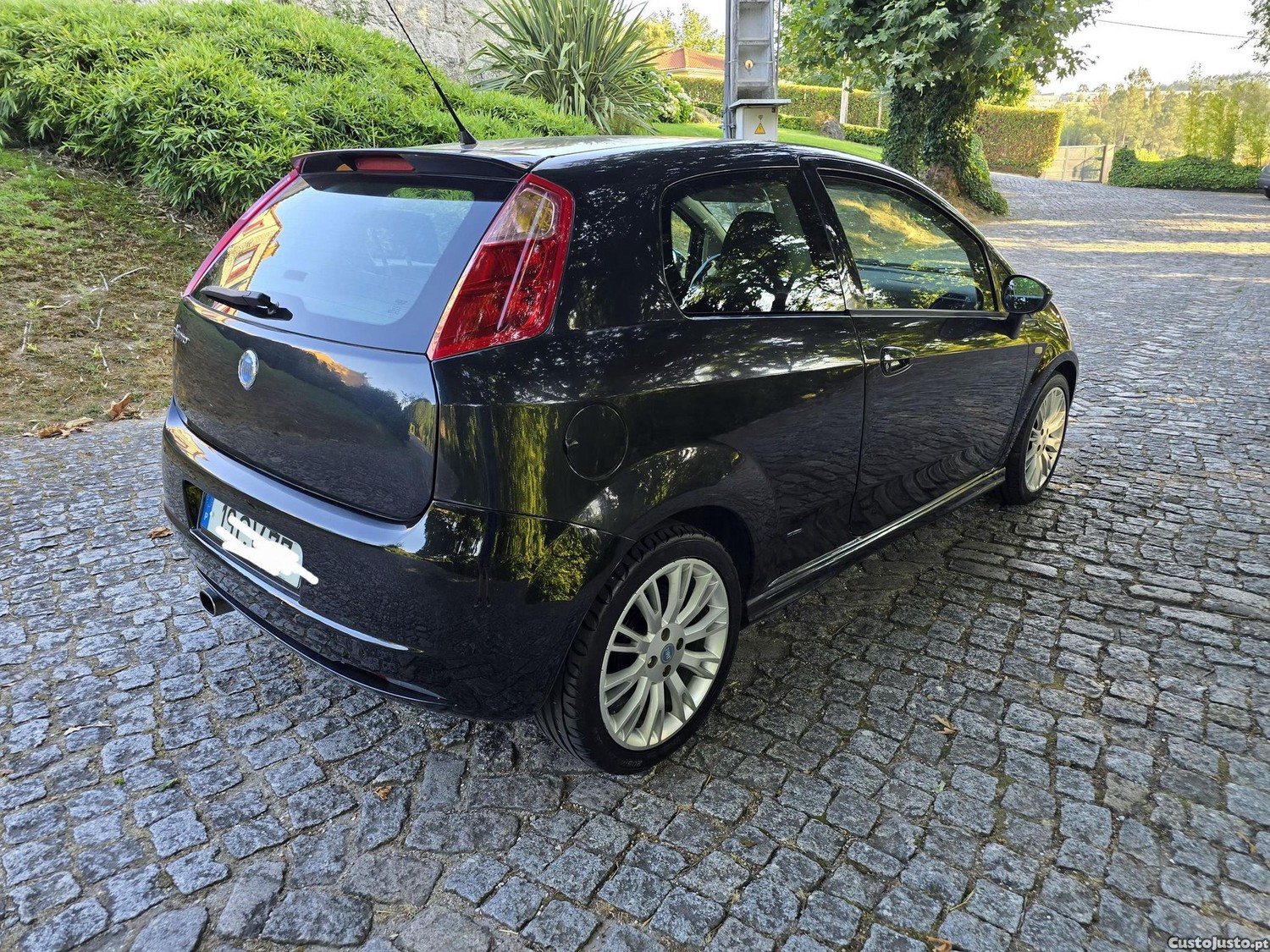 Fiat Grande Punto 1.3 JTD SPORT CAIXA 6 VELOCIDADES - 07 — photo 3