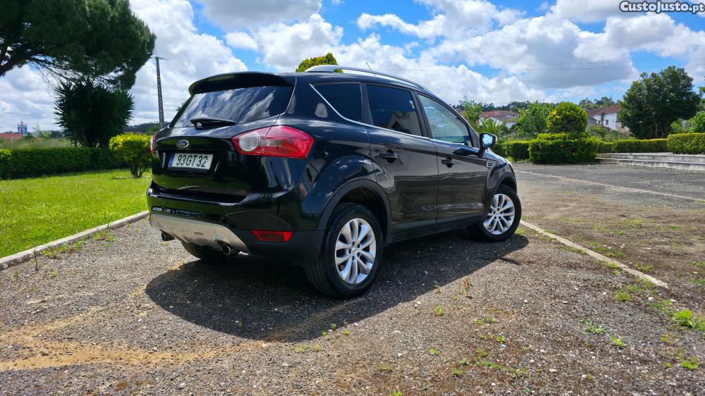 Ford Kuga 2.0 TDCi Titanium - 08 — photo 4