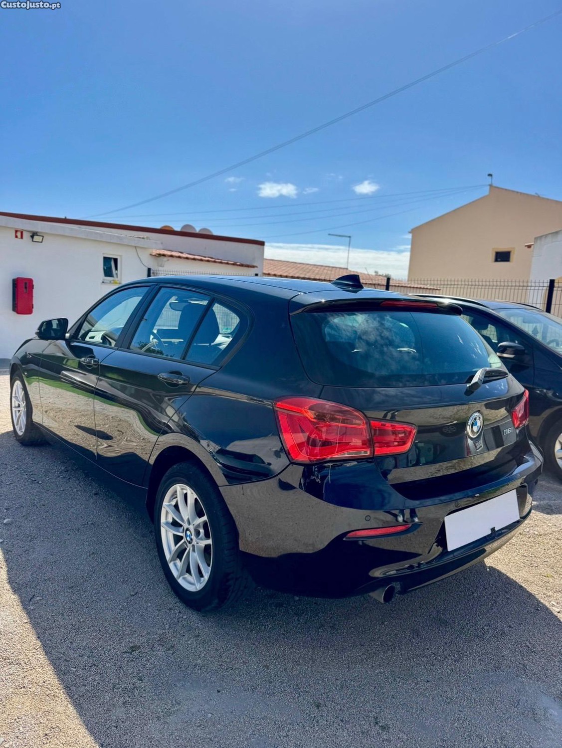 BMW 116 i — fotografia 4