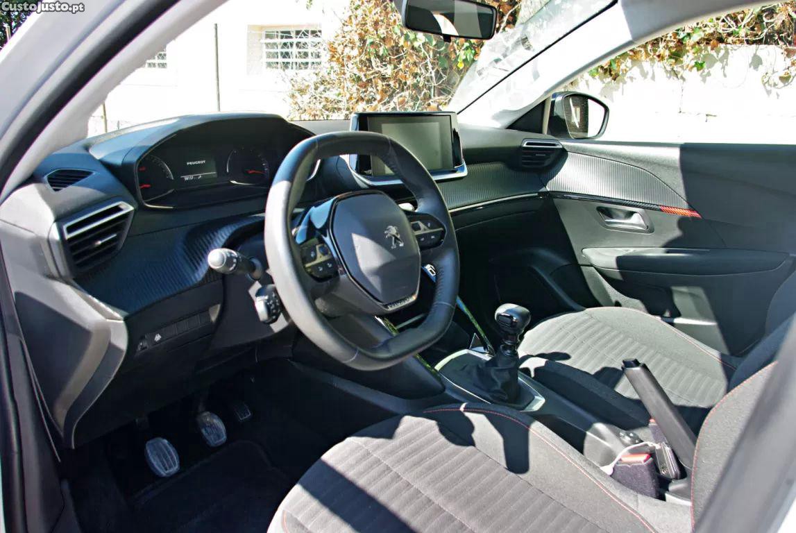 Peugeot 208 1.5 bluehdi allure — fotografia 10