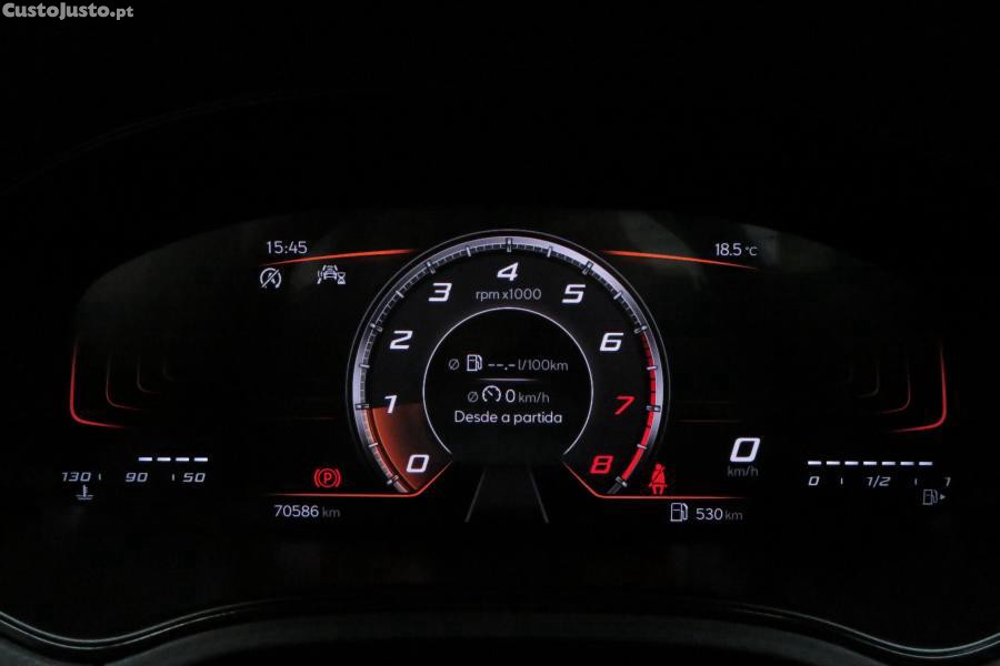SEAT Arona 1.0 TSI Style — fotografia 8