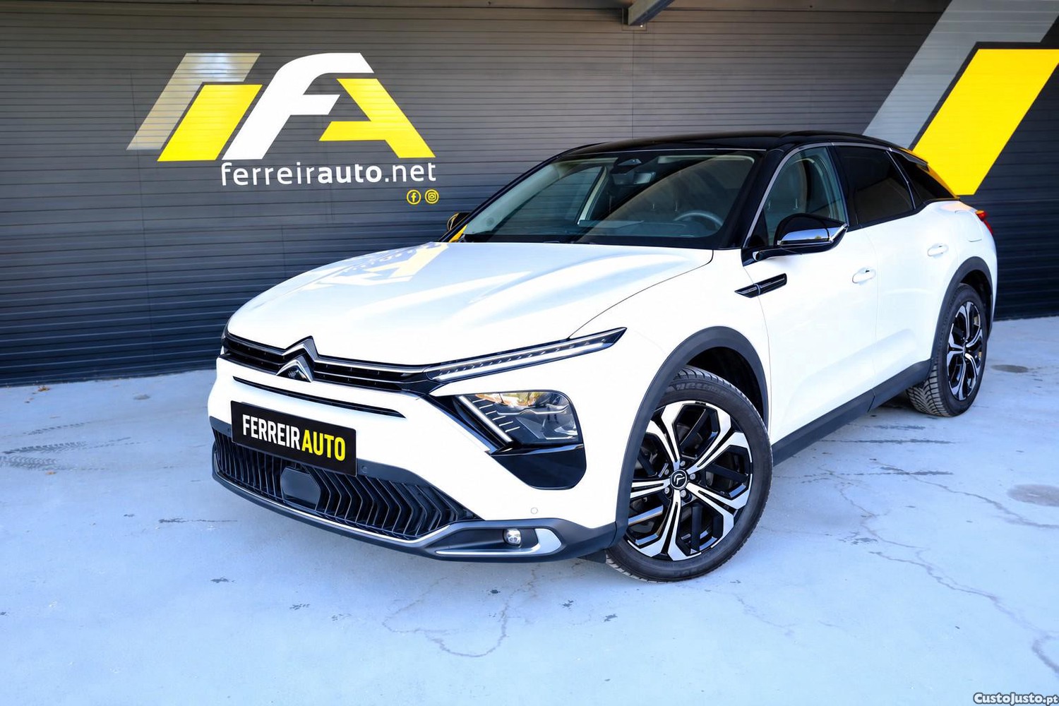 Citroën C5 X 1.6 Hybrid Shine e-EAT8 - 22 — photo 3