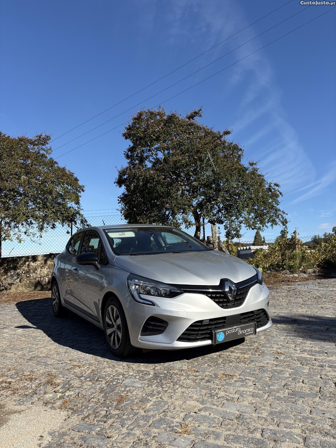 Renault Clio Clio - 22 — photo 3
