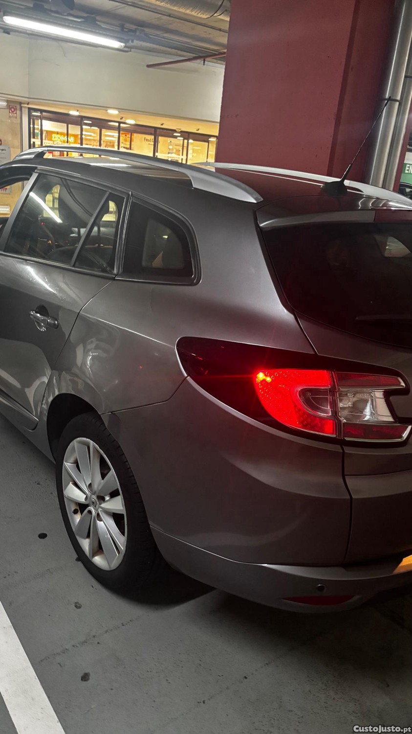 Renault Mégane 1.5 - 14 — photo 4