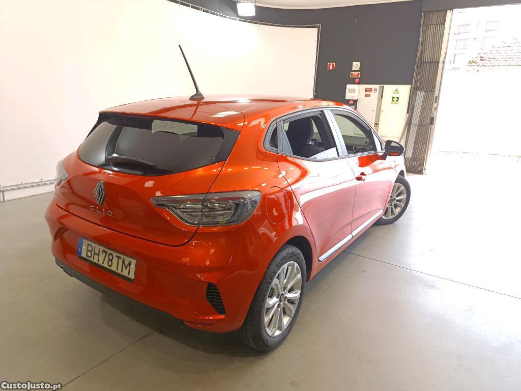 Renault Clio 1.0 TCe Evolution Bi-Fuel 101cv - 24 — photo 4