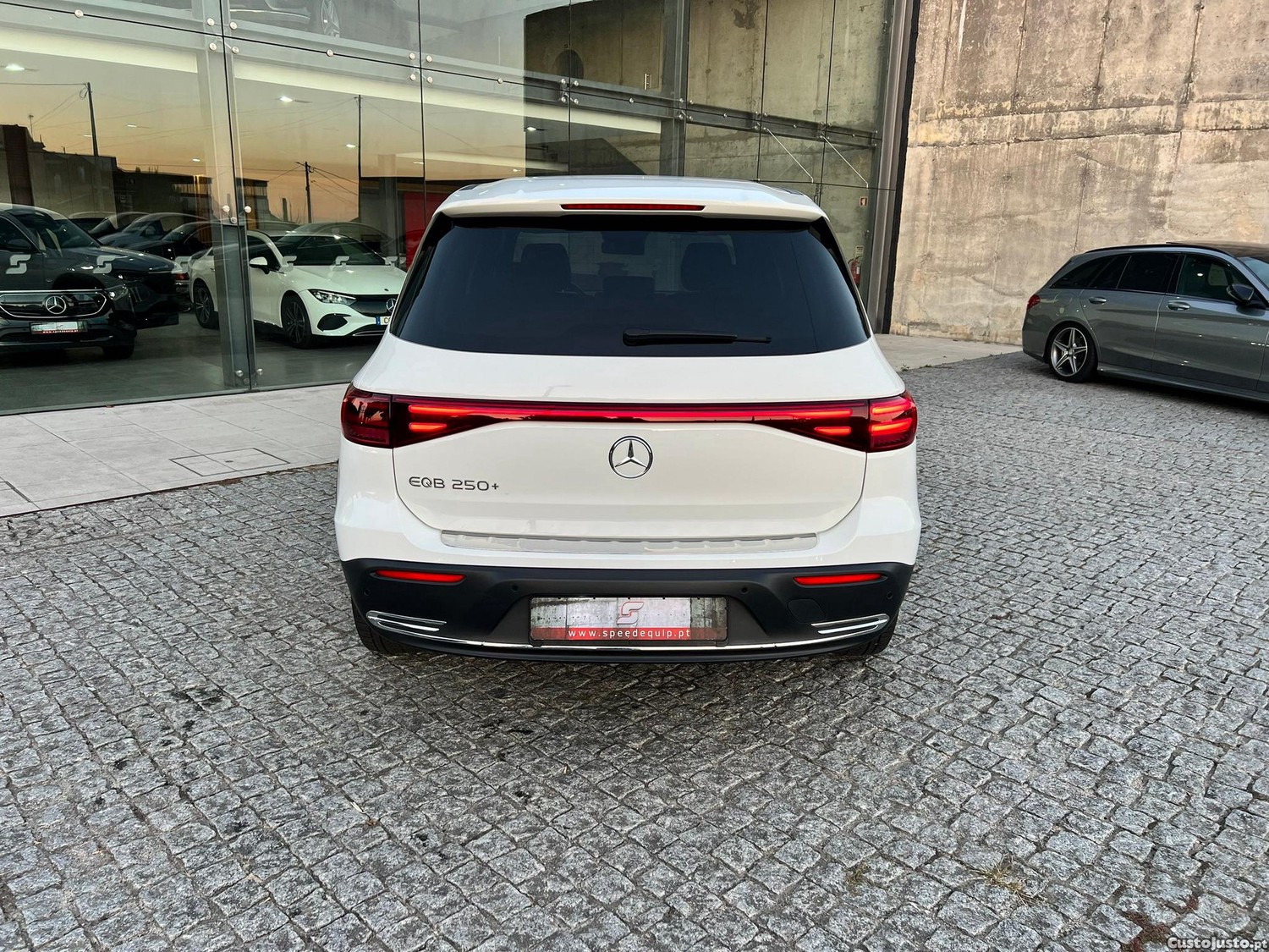 Mercedes-Benz EQB 250+ Progressive - 25 — photo 5