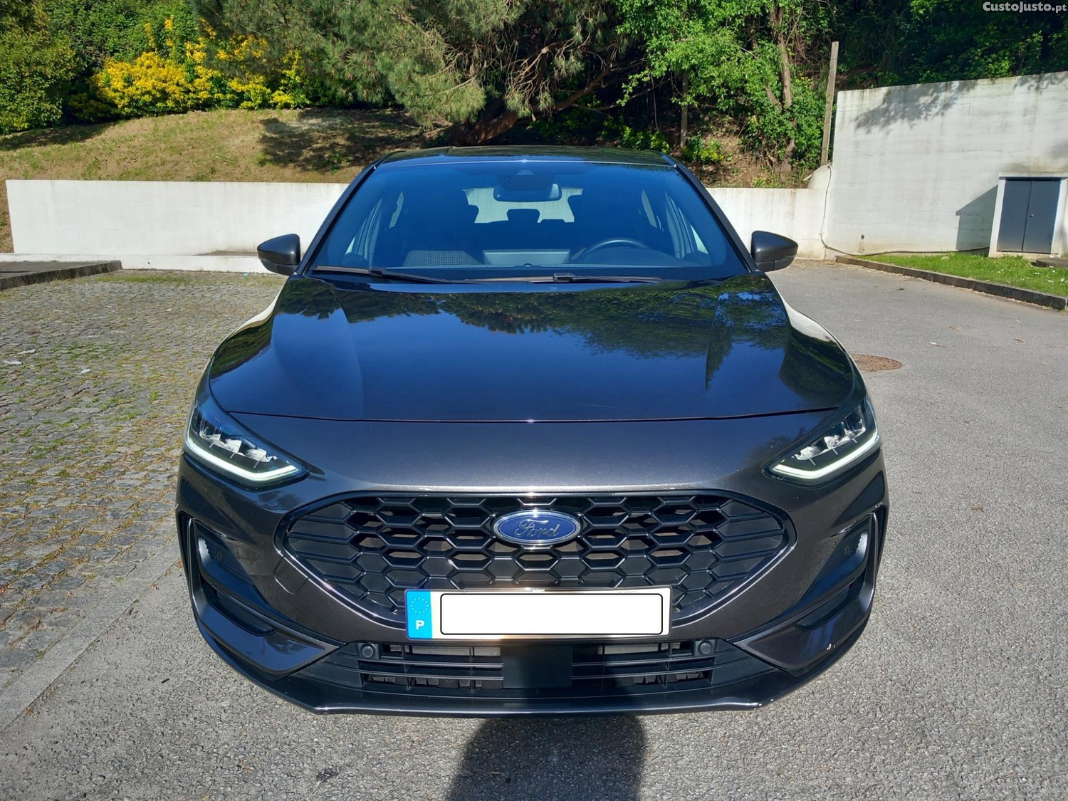 Ford Focus Hybrid - 23 — photo 3