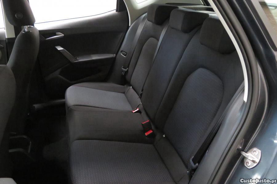 SEAT Arona 1.0 TSI Style — fotografia 7