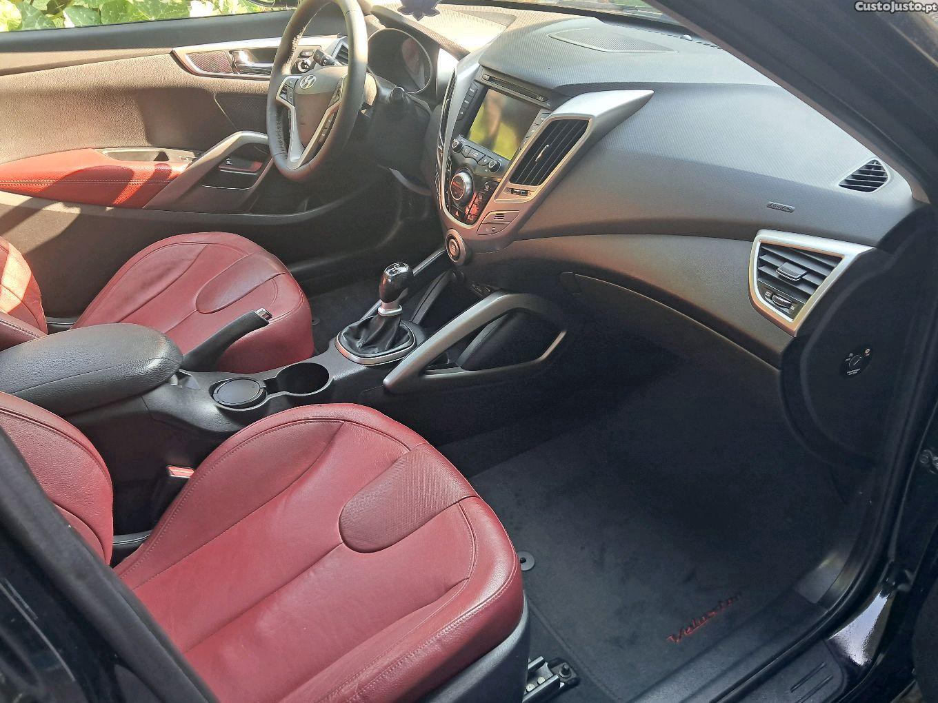 Hyundai Veloster coupe — fotografia 8