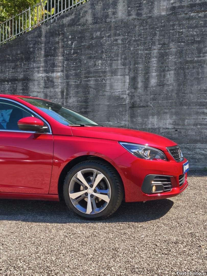 Peugeot 308 1.2 PureTech Allure J17 — fotografia 15