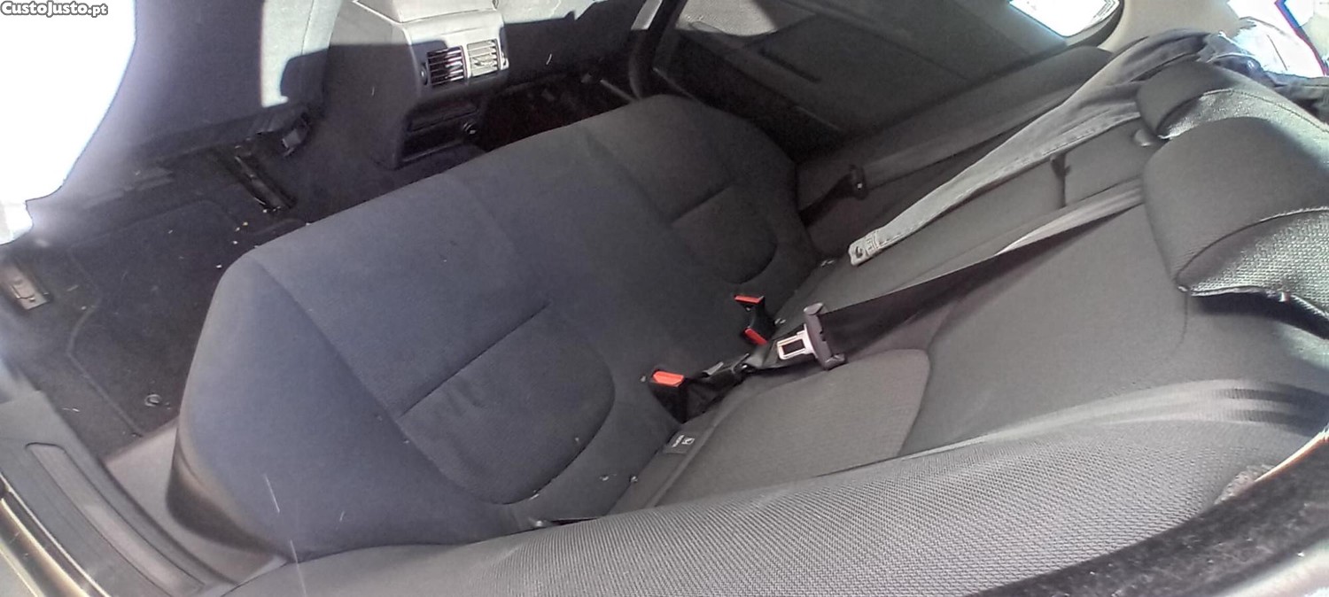Jaguar XE Xe - 15 — photo 3
