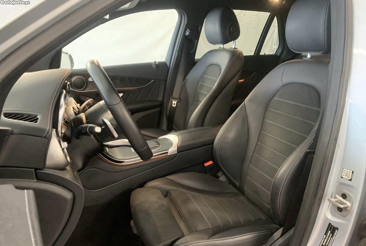 Mercedes-Benz GLC 300 Pack AMG — fotografia 8