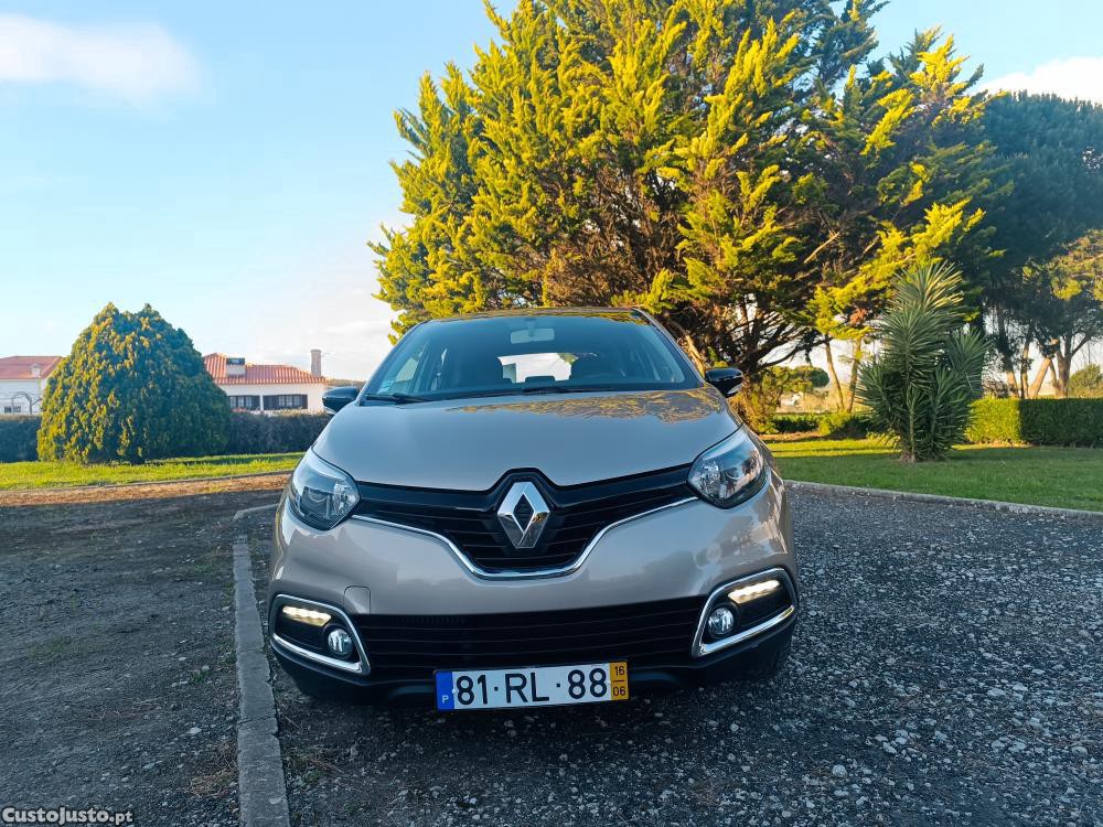 Renault Captur 1.5 dCi - 16 — photo 3