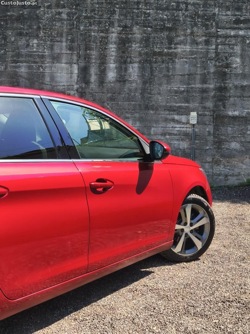 Peugeot 308 1.2 PureTech Allure J17 — fotografia 16