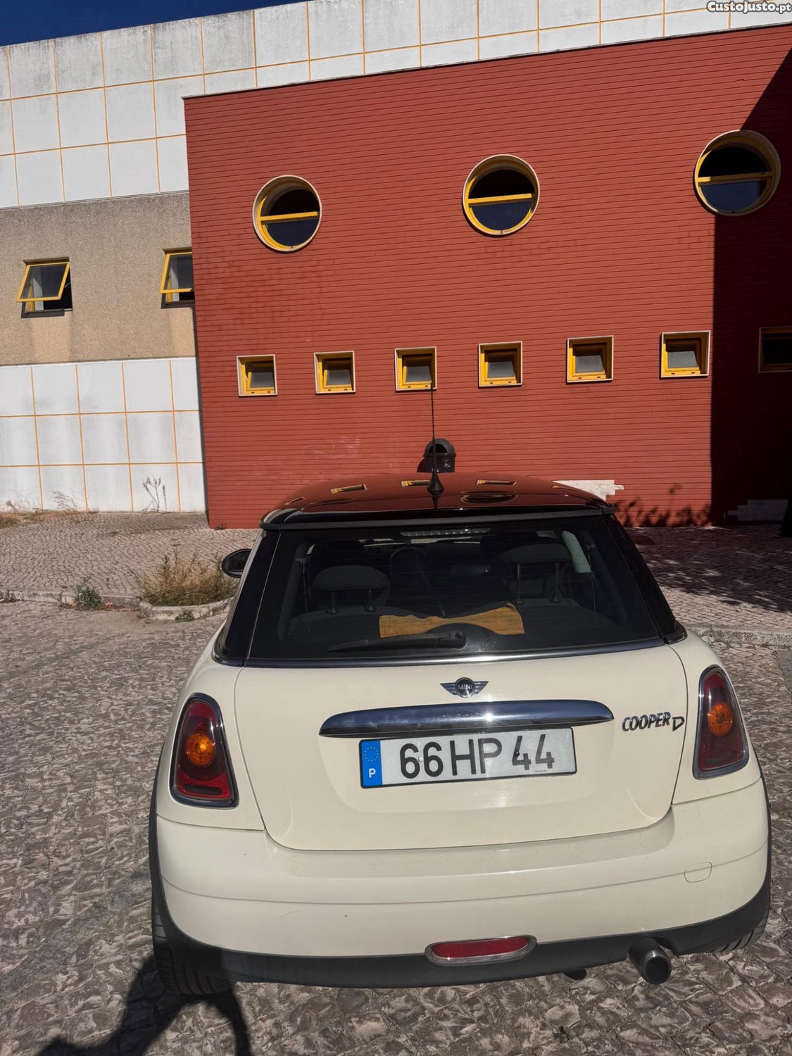 MINI Cooper D - 09 — photo 2
