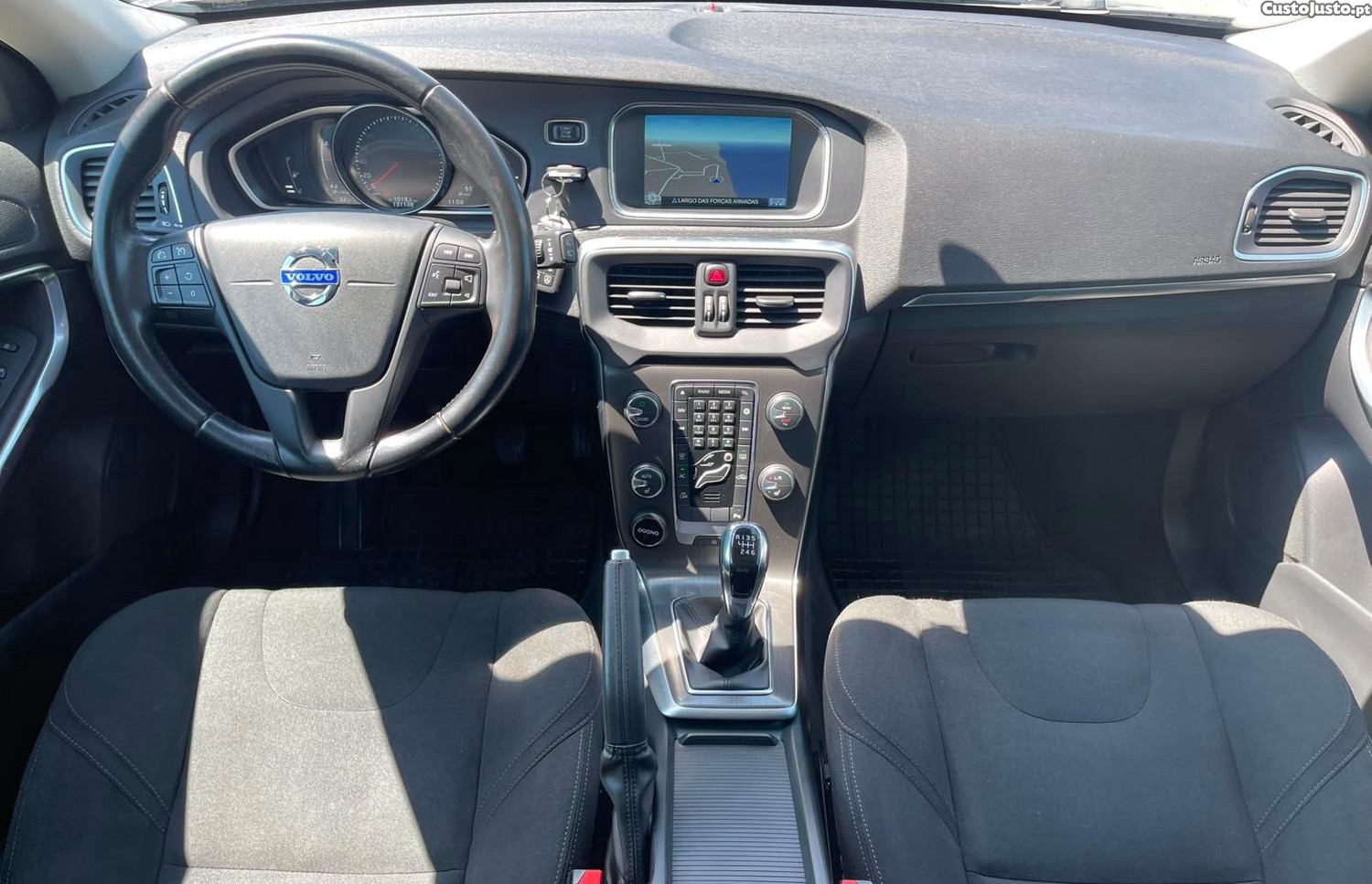 Volvo V40 1.6 D2 Summum Eco — fotografia 9