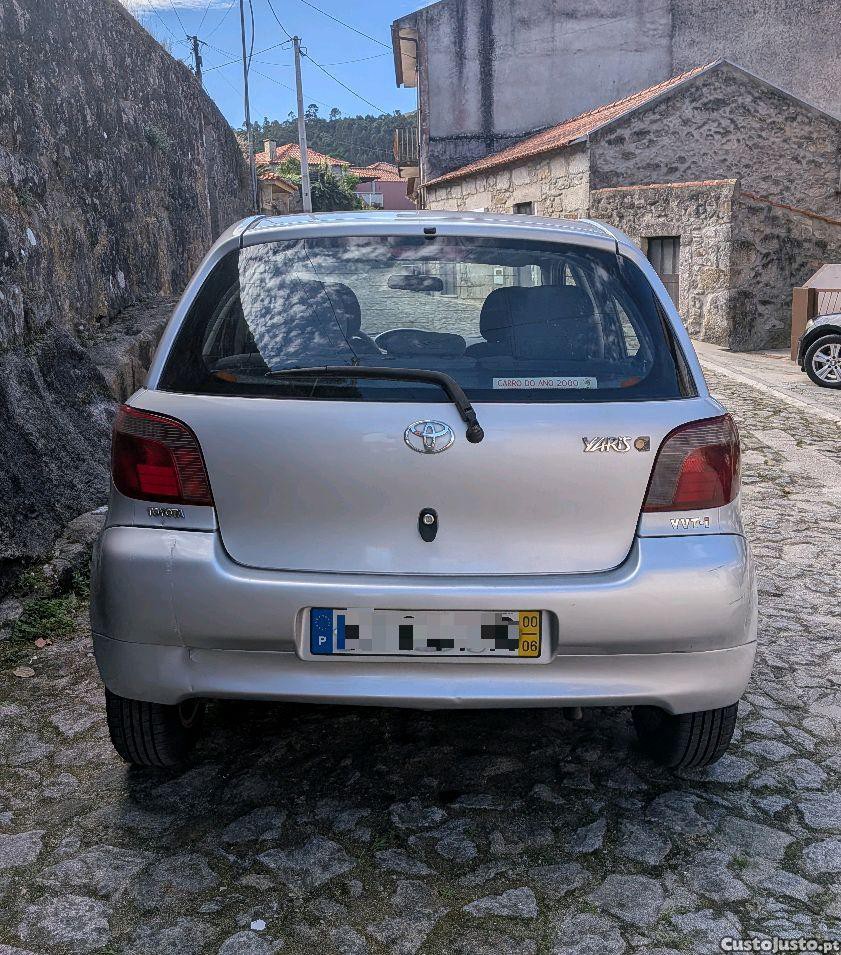 Toyota Yaris 1.0 VVT-i - 00 — photo 5