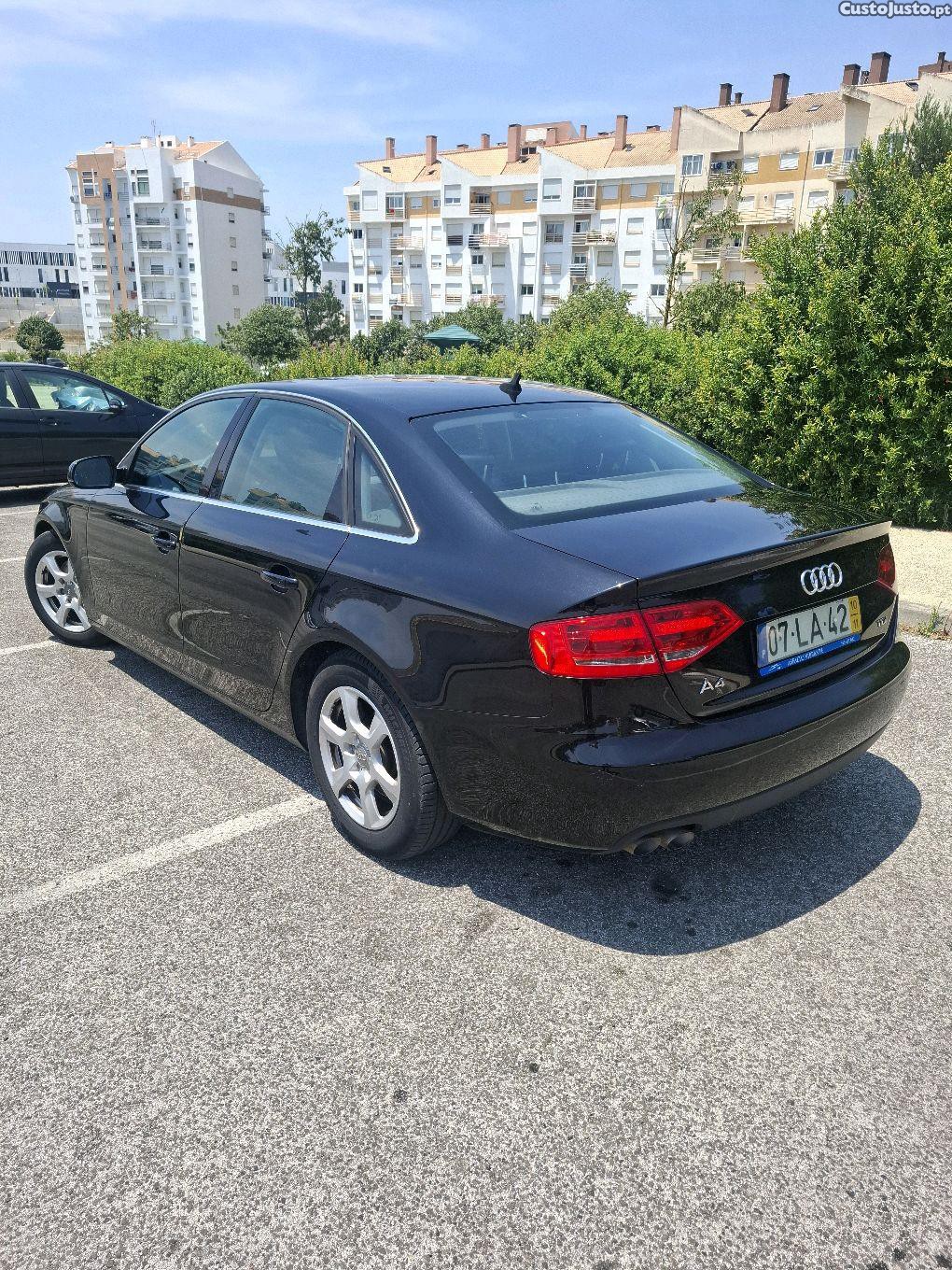 Audi A4 .B8 2.0TDI .192.000km Possibilidade Financiamento — fotografia 10