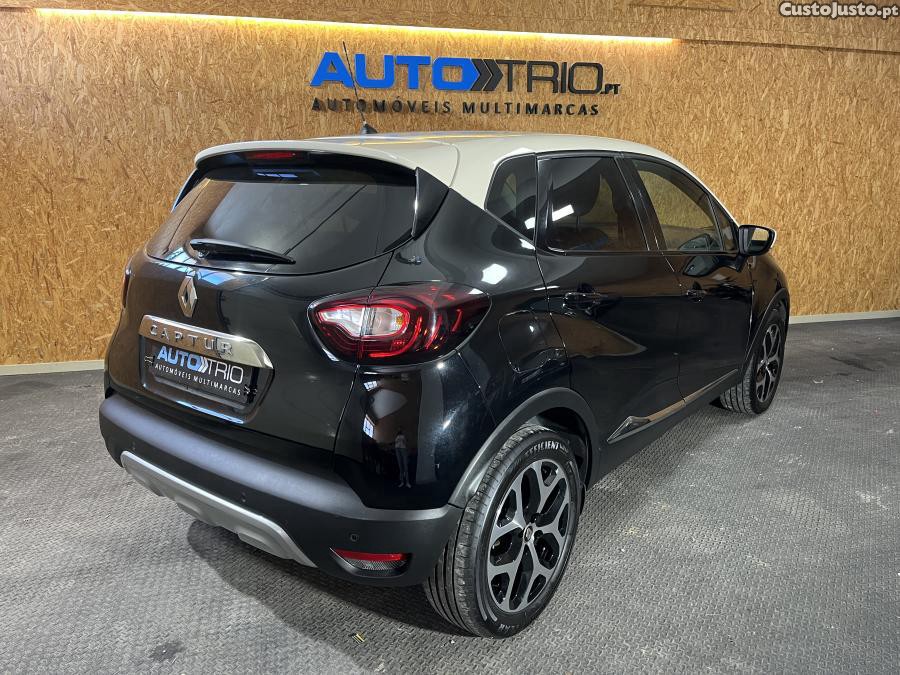 Renault Captur 1.5 dCi Exclusive — photo 3