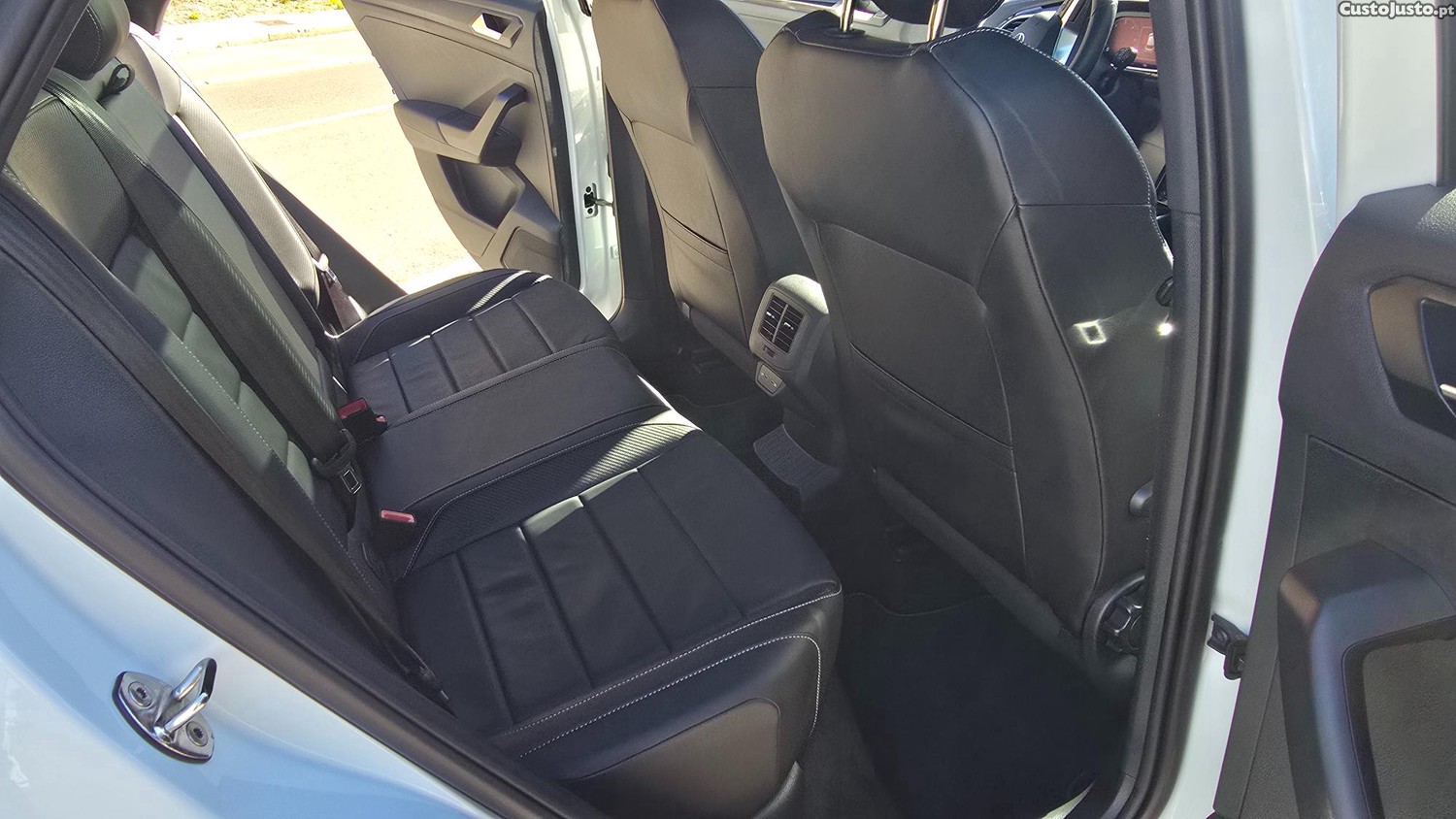VW T-Roc 2.0 TDI 150 R-LINE DSG - 24 — photo 5