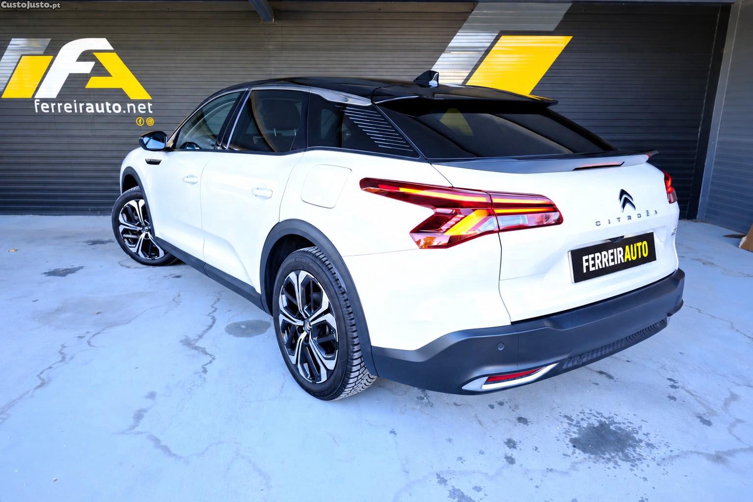 Citroën C5 X 1.6 Hybrid Shine e-EAT8 - 22 — photo 2
