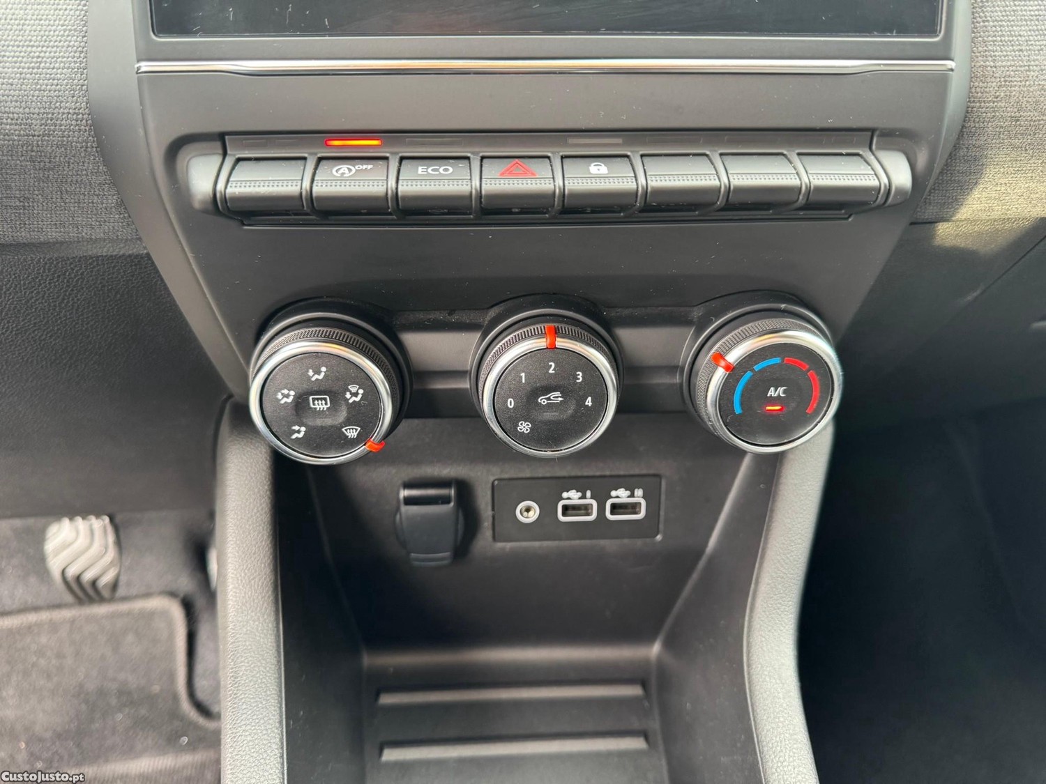 Renault Clio 1.0 TCe Evolution — fotografia 2