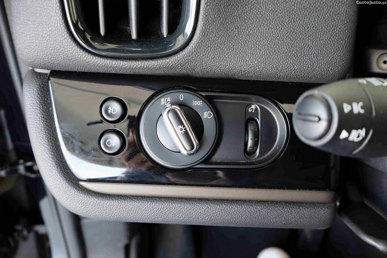 MINI Countryman Cooper SE ALL4 Northwood Edition Auto — fotografia 13
