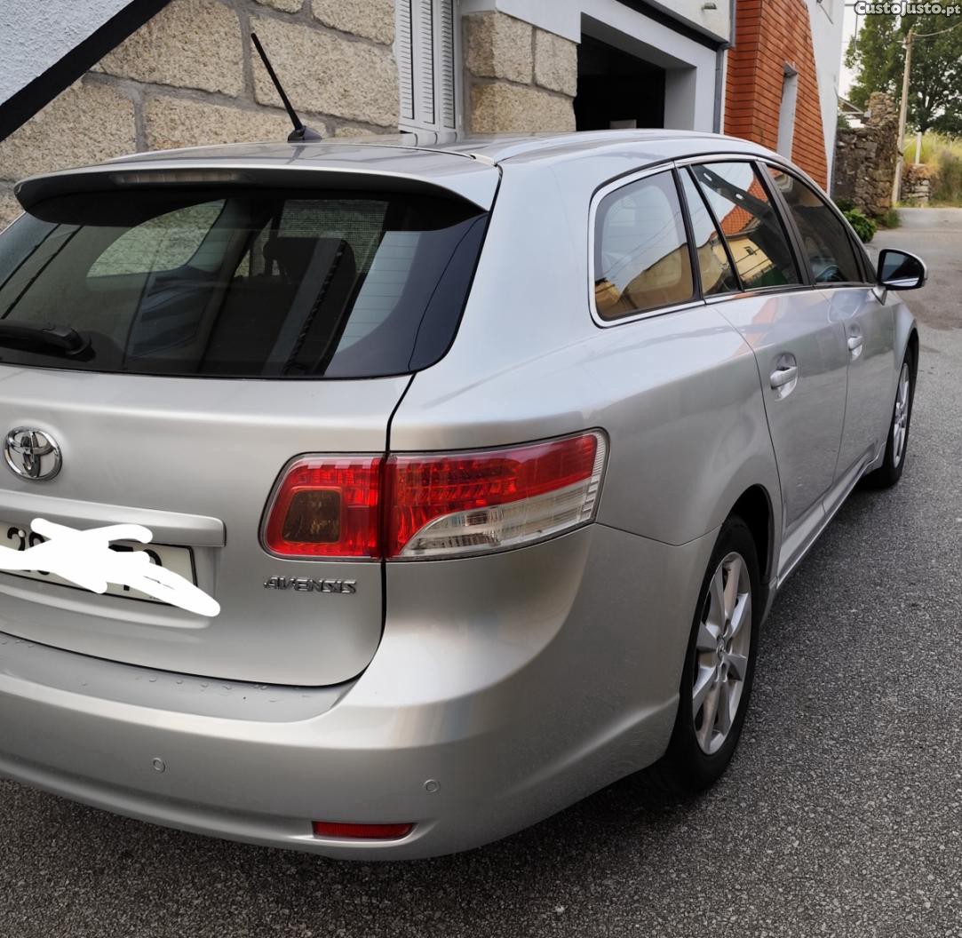Toyota Avensis 2.0 D-4D - 10 — photo 5