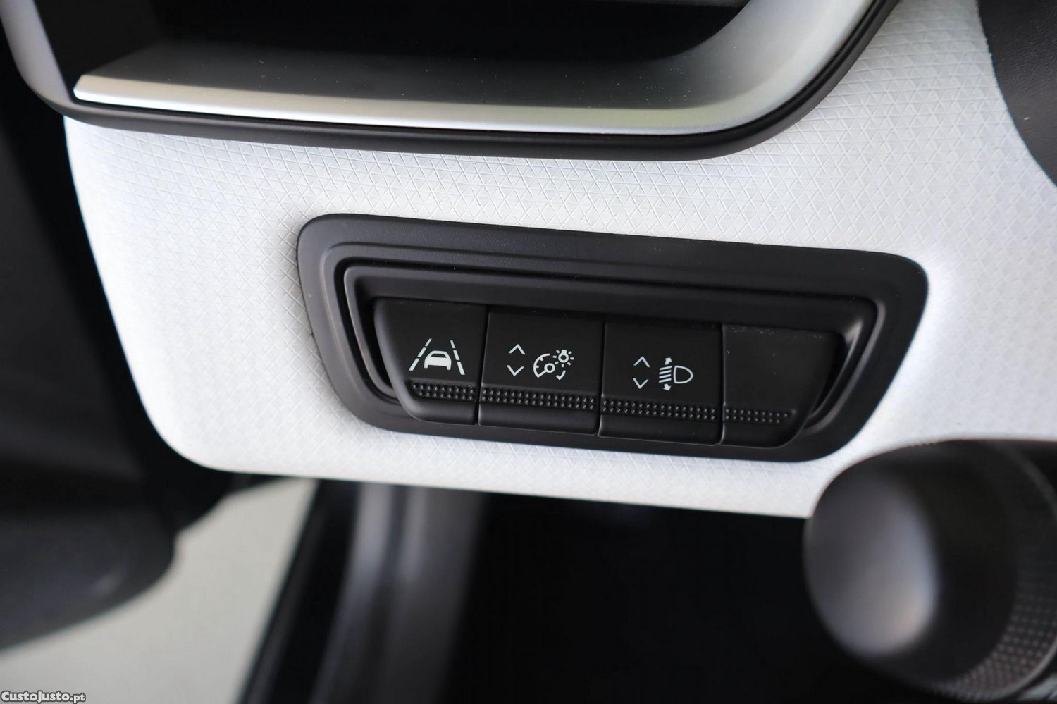 Renault Clio 1.O TCe Evolution Bi-Fuel — fotografia 19