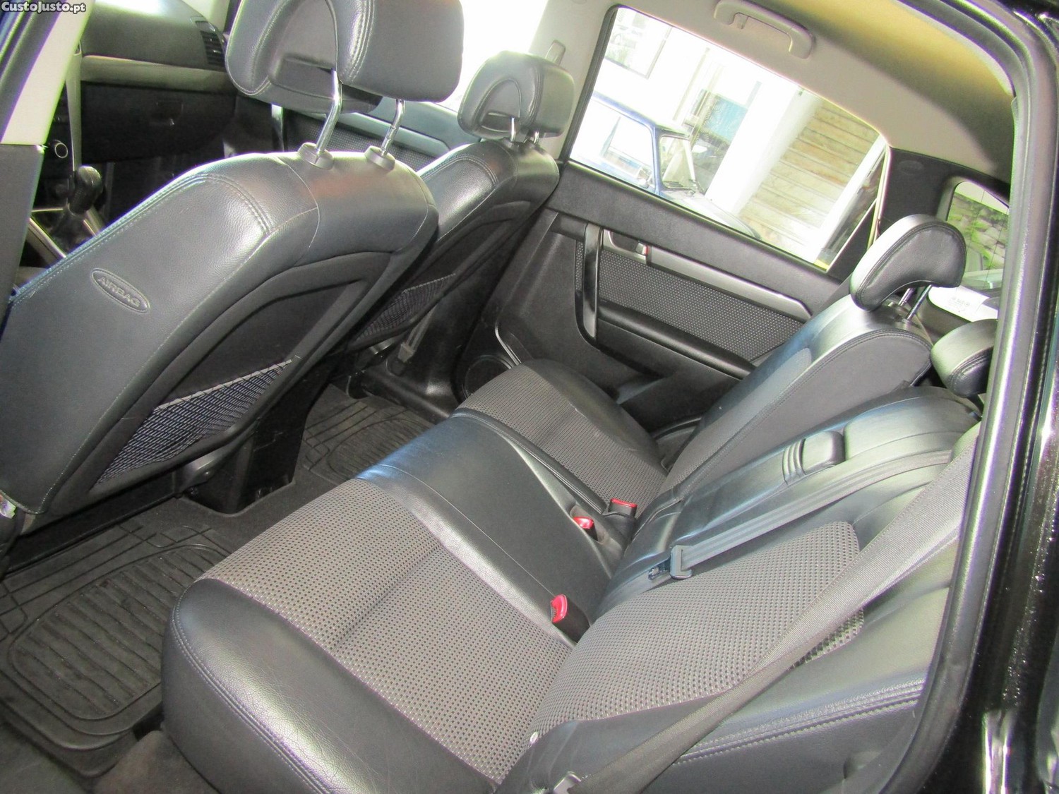 Chevrolet Captiva 2.0 VCDi Seven — fotografia 7