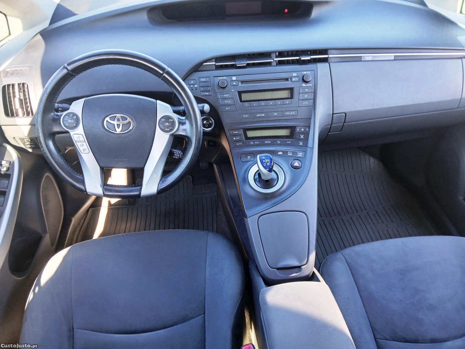Toyota Prius 1.8 Hybrid - 10 — photo 5