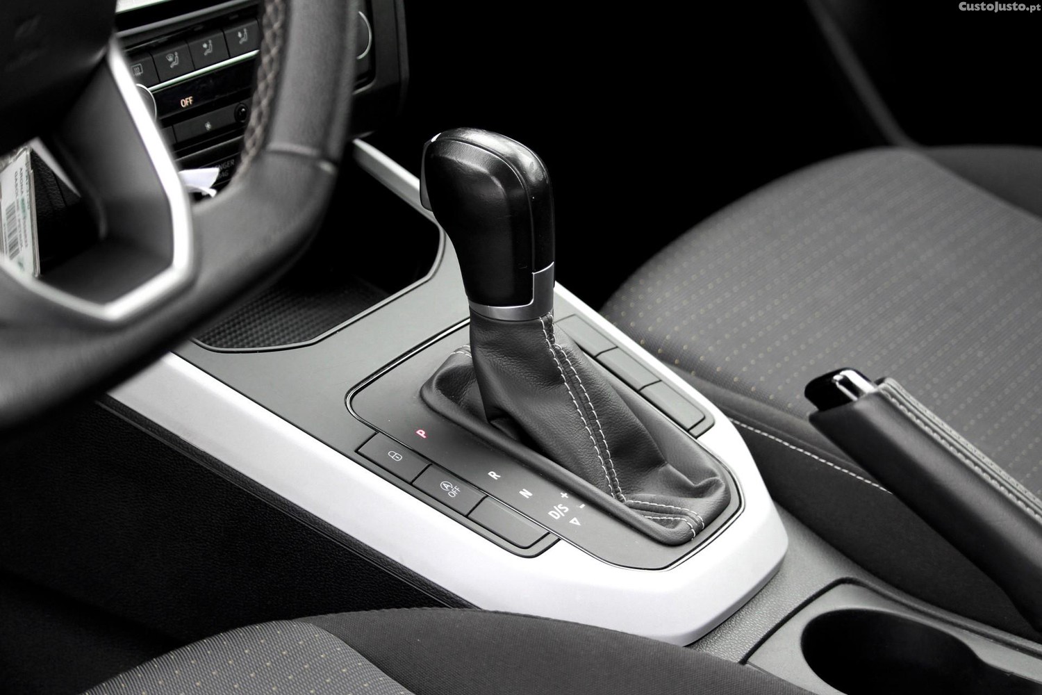SEAT Arona 1.0 TSI Style DSG — fotografia 15