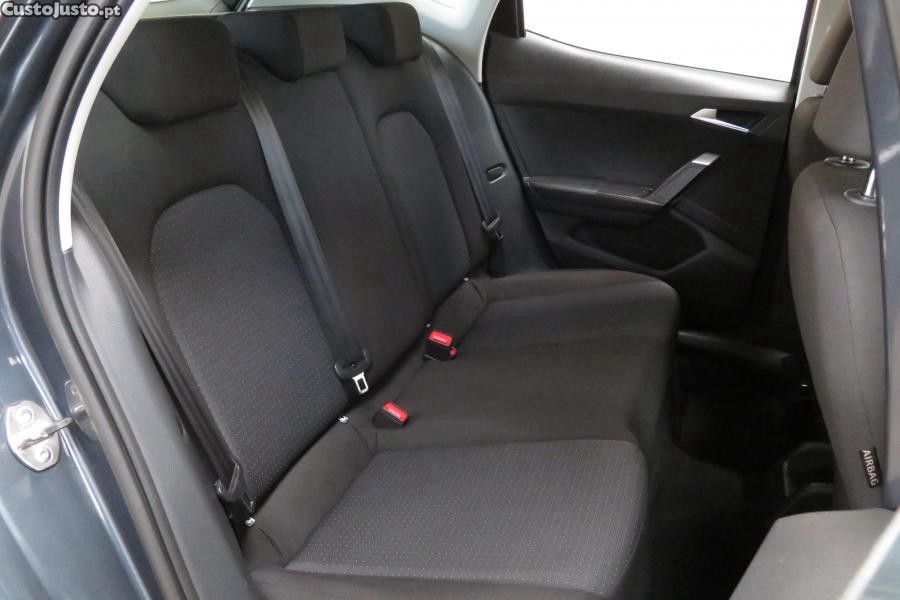 SEAT Arona 1.0 TSI Style — fotografia 6