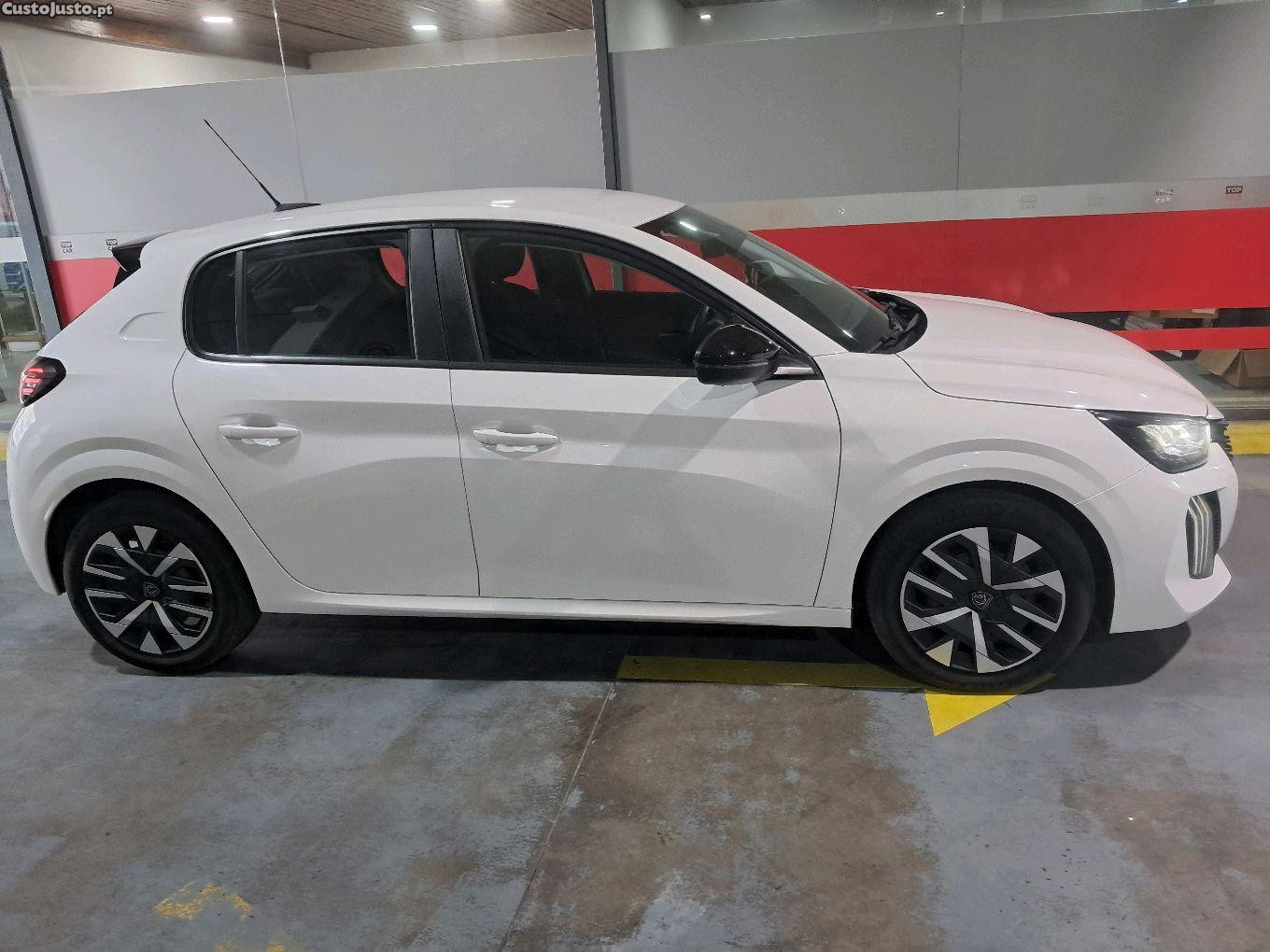 Peugeot 208 1.2 pure tech stile — photo 3