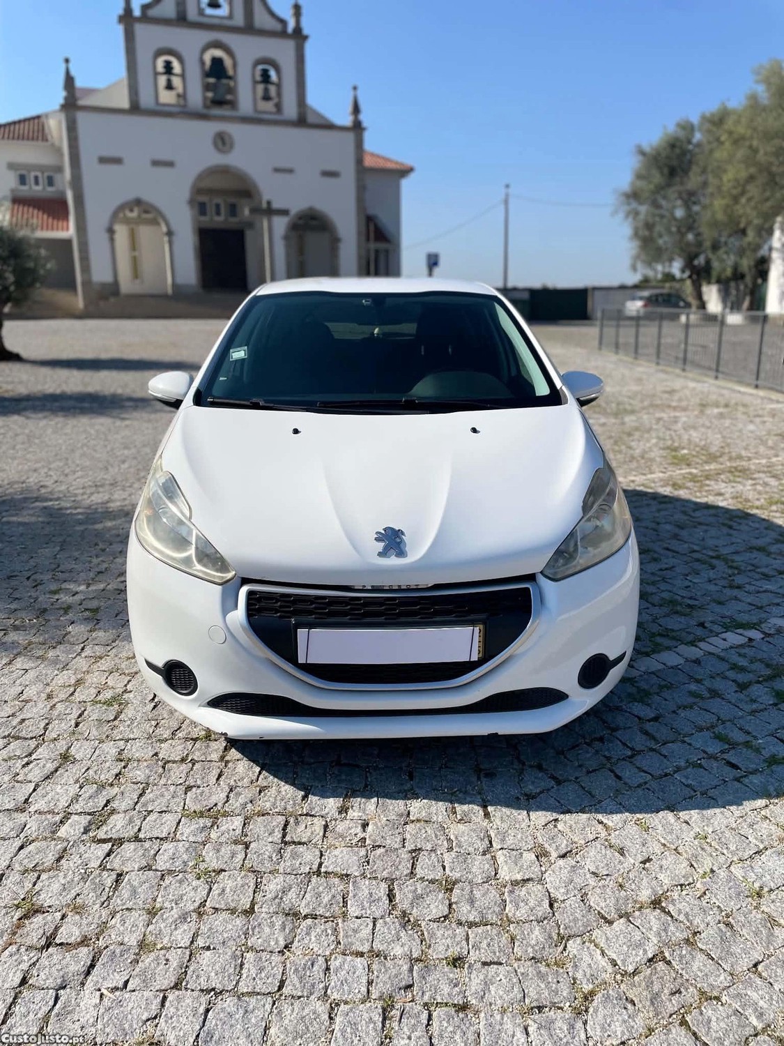 Peugeot 208 1.4 hdi - 12 — photo 2