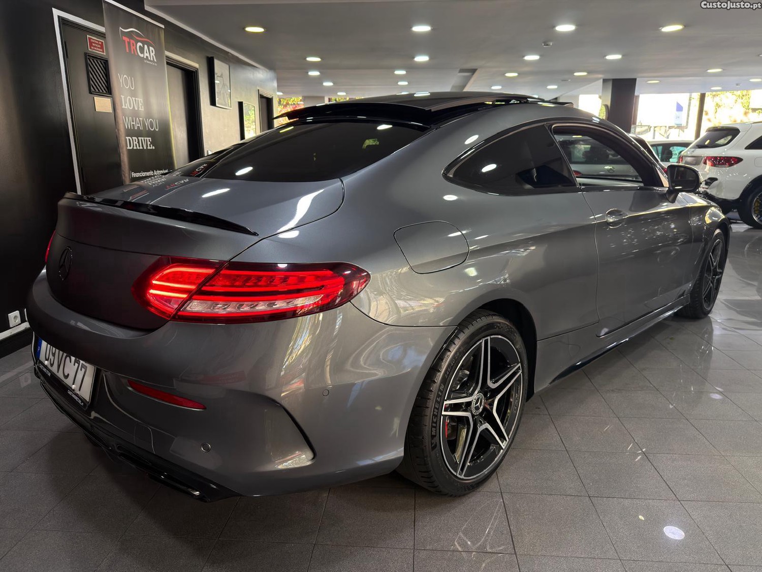 Mercedes-Benz C 220 d AMG Line - 18 — photo 2