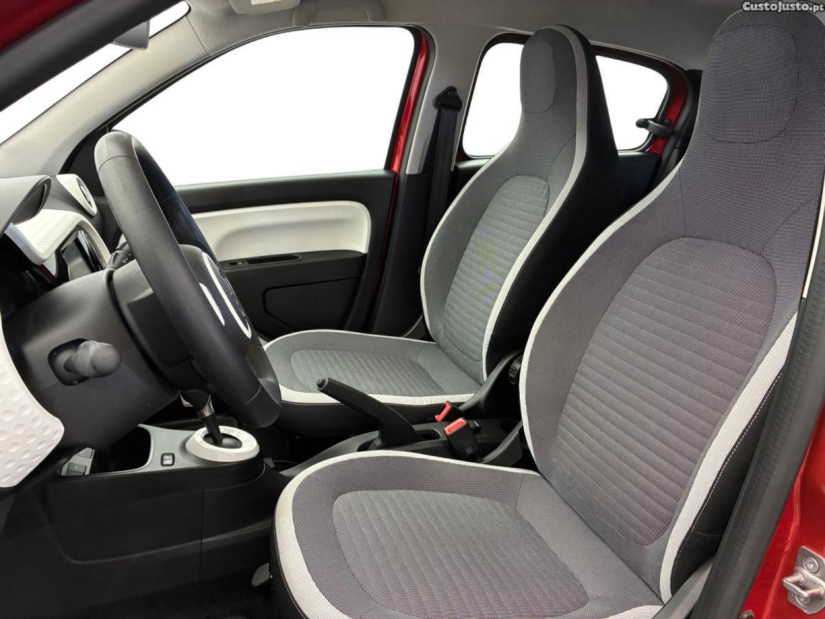 Renault Twingo E-Tech Equilibre - 22 — photo 3