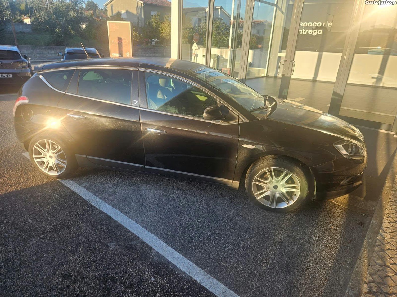 Lancia Delta 1.6JTD - 09 — photo 3
