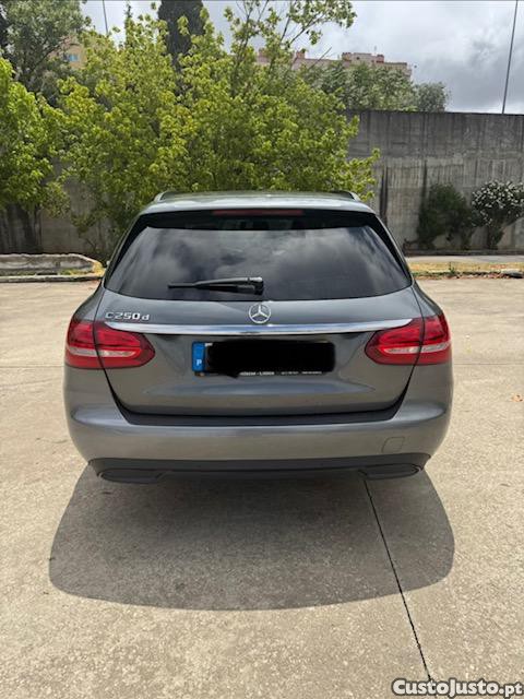 Mercedes-Benz C 250 250 D — fotografia 4