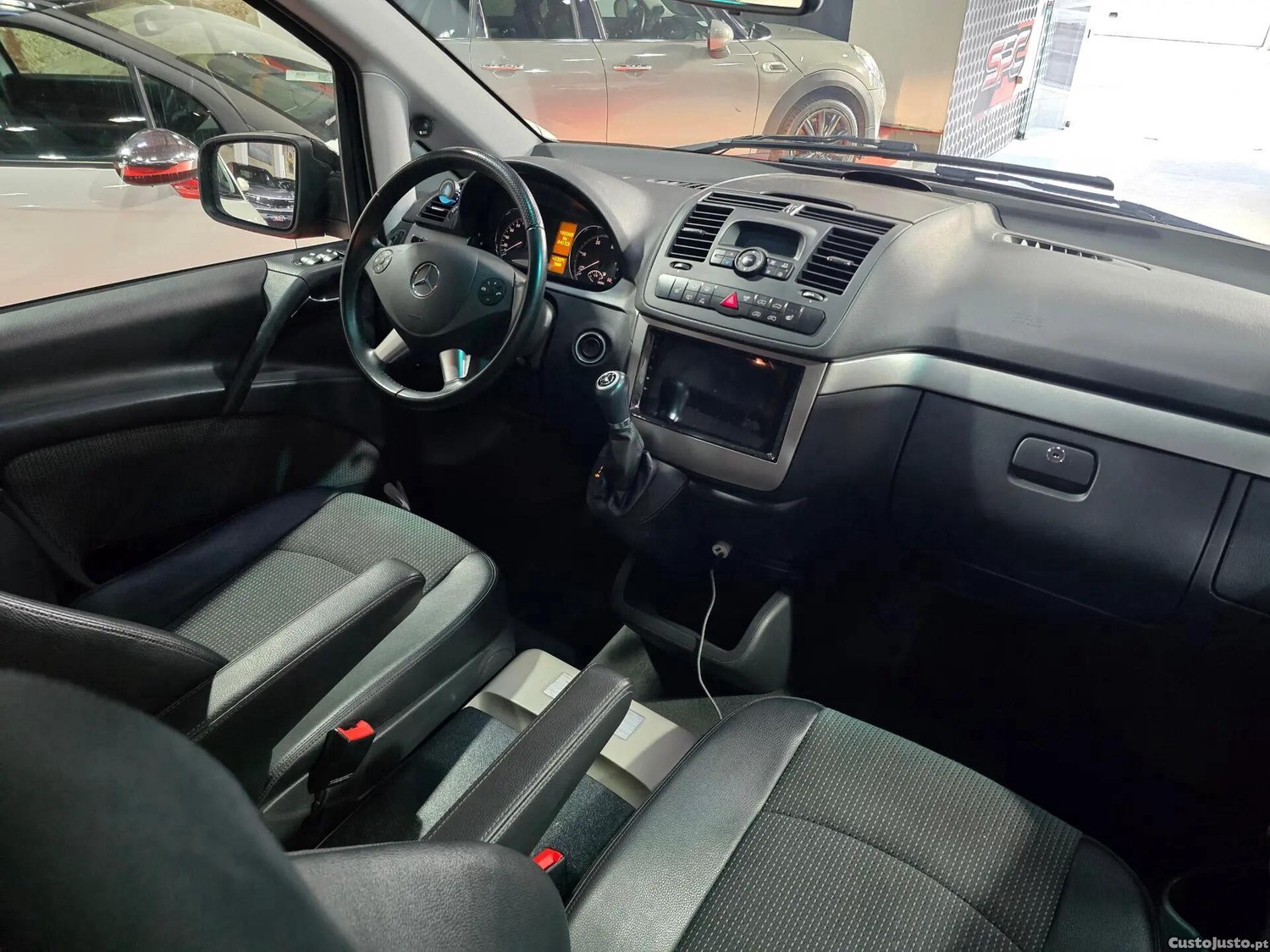 Mercedes-Benz Viano 3.0 CDI DPF Compacta Auto Avantgarde Grand Edition - 12 — photo 5