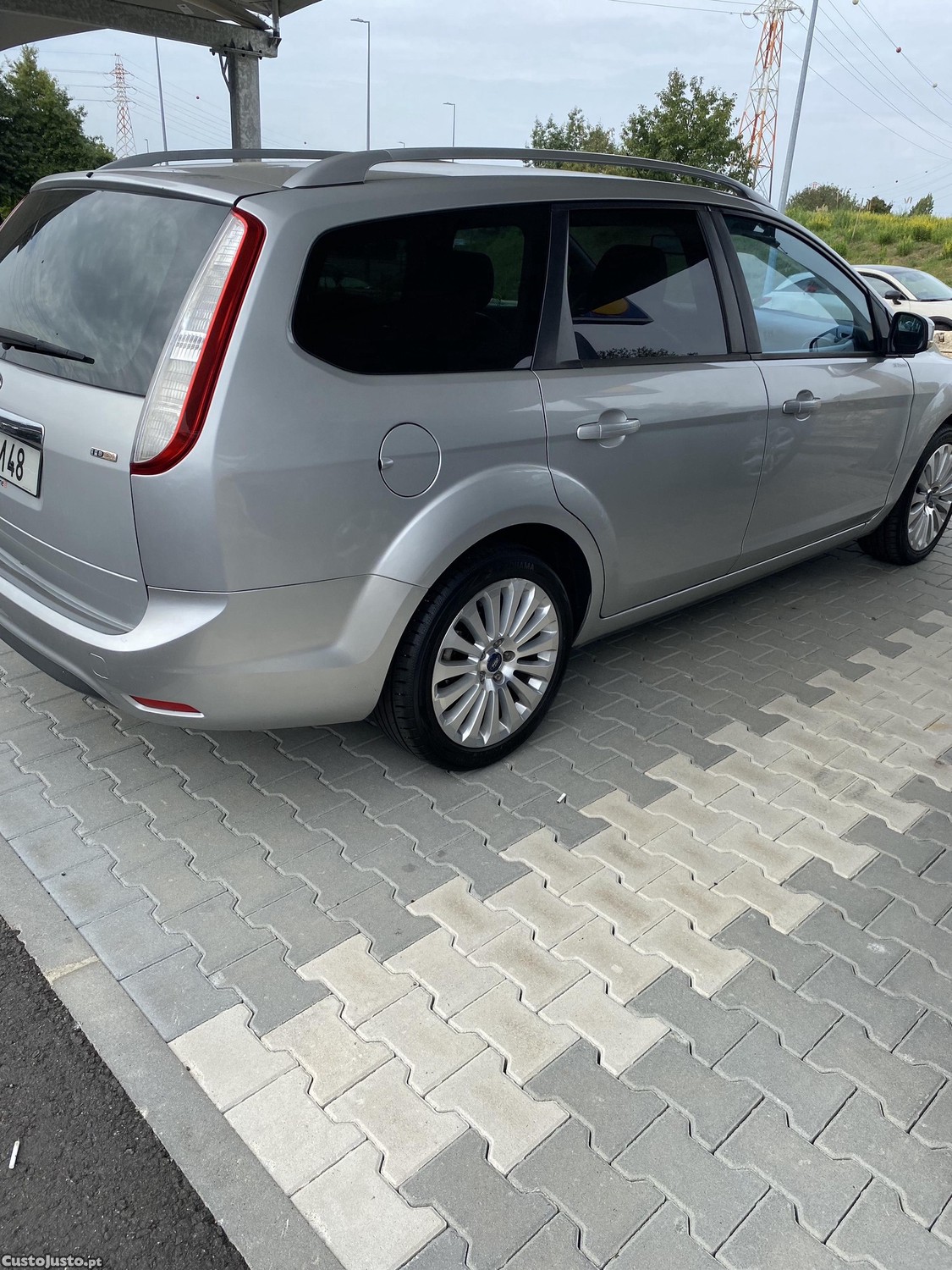 Ford Focus 1.490cv - 10 — photo 4