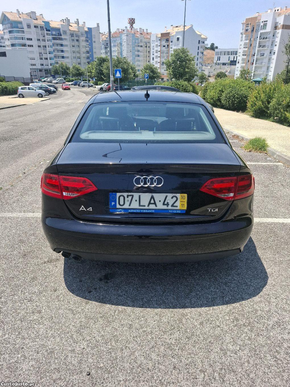 Audi A4 .B8 2.0TDI .192.000km Possibilidade Financiamento — fotografia 9