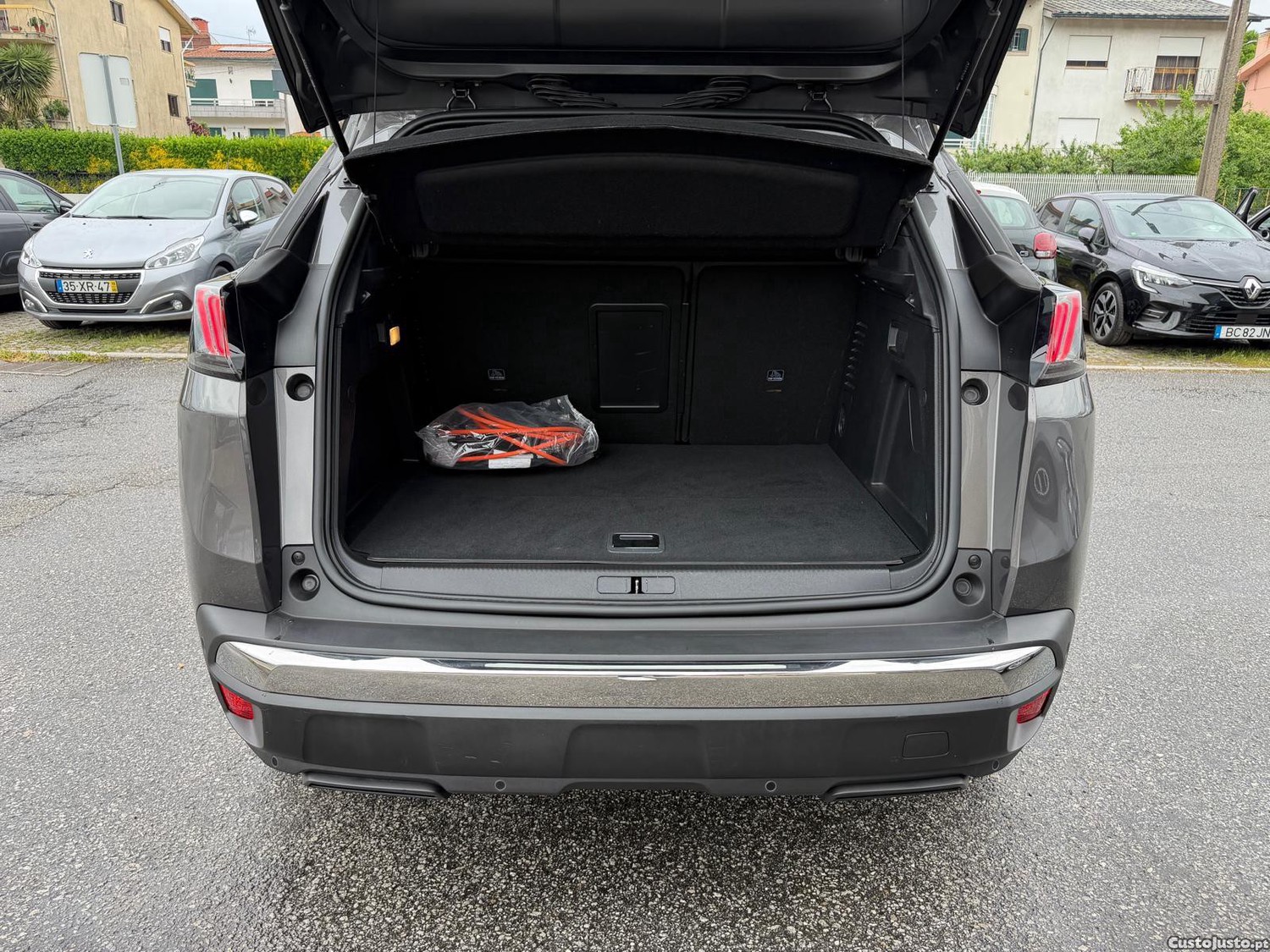 Peugeot 3008 1.6 Hybrid Allure e-EAT8 — fotografia 13