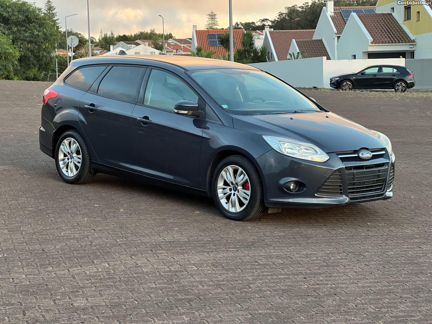 Ford Focus 1.6 HDI Com 140.000KM - 14 — photo 3