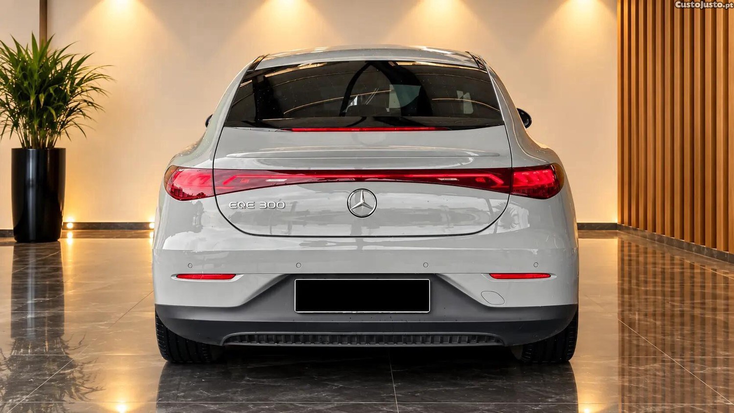 Mercedes-Benz EQE 300 SUV 300 Electric Art Advanced - 23 — photo 4