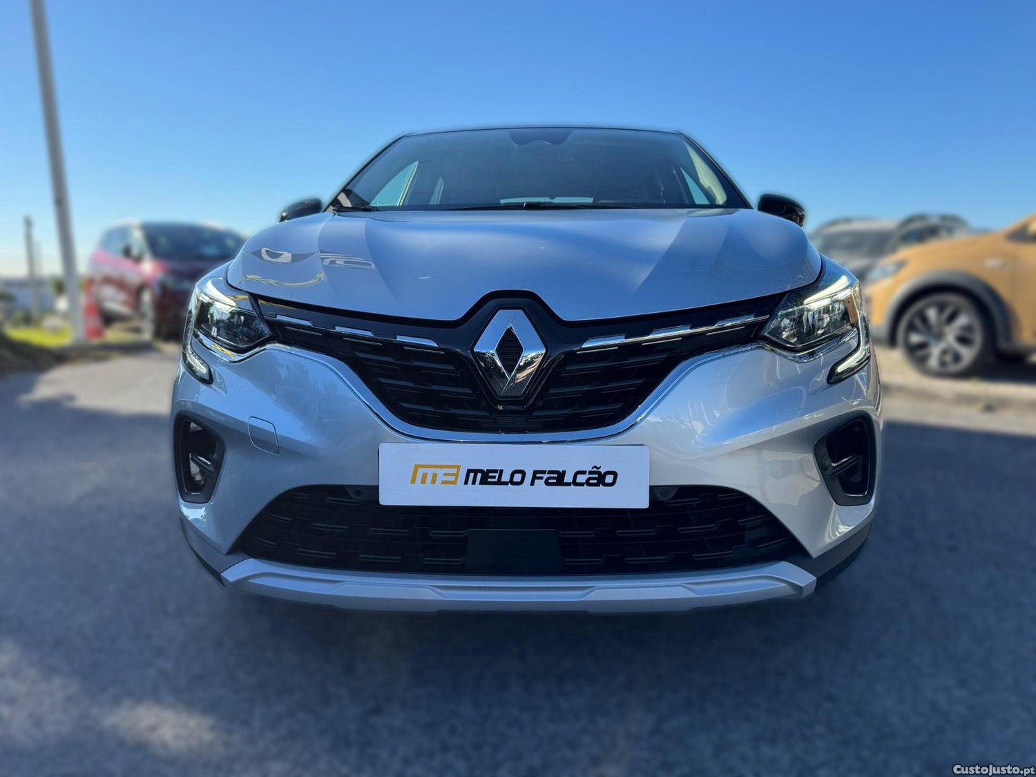 Renault Captur 1.6 E-Tech Plug-In Hybrid Techno - 23 — photo 2