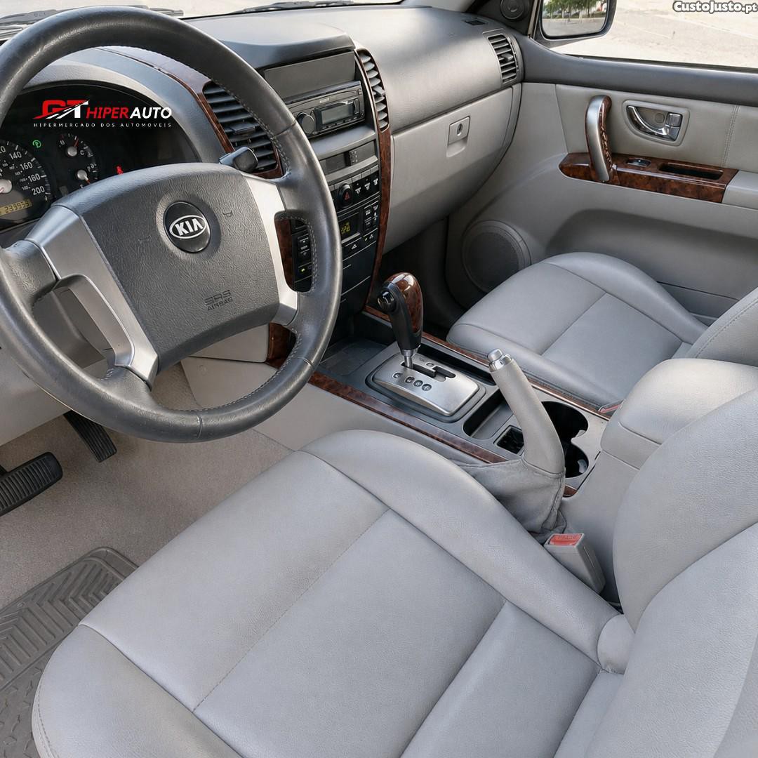Kia Sorento 2.5 CRDi EX Confort A. — fotografia 6
