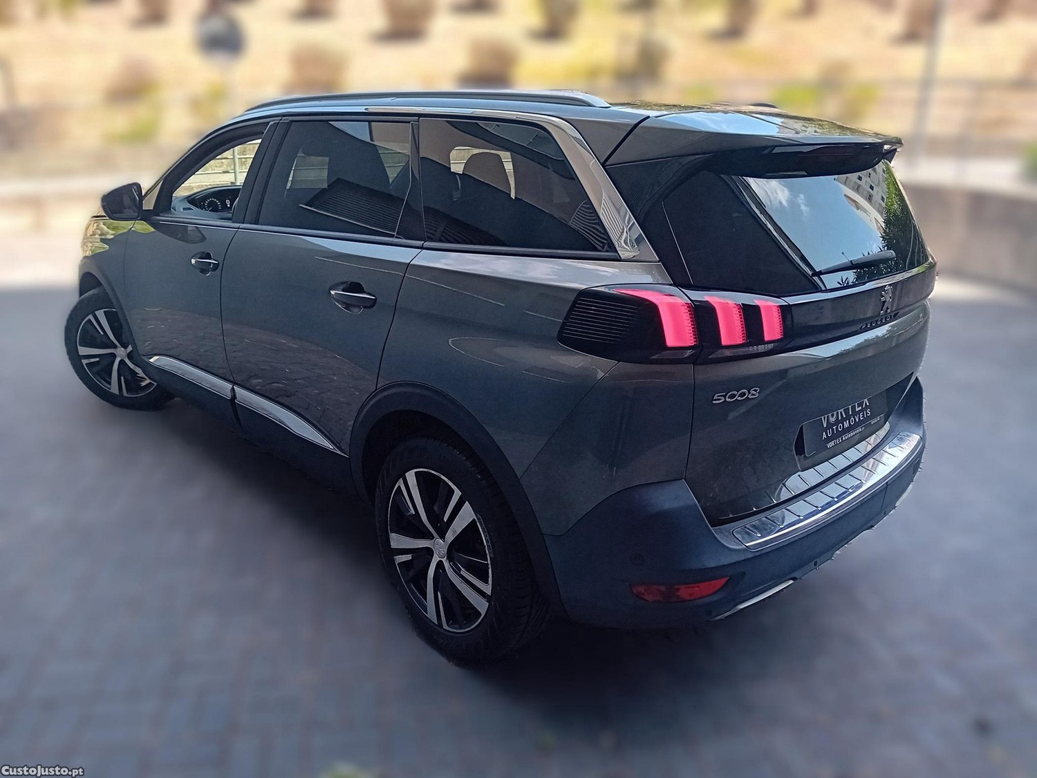 Peugeot 5008 1.2 PureTech Allure - 17 — photo 5