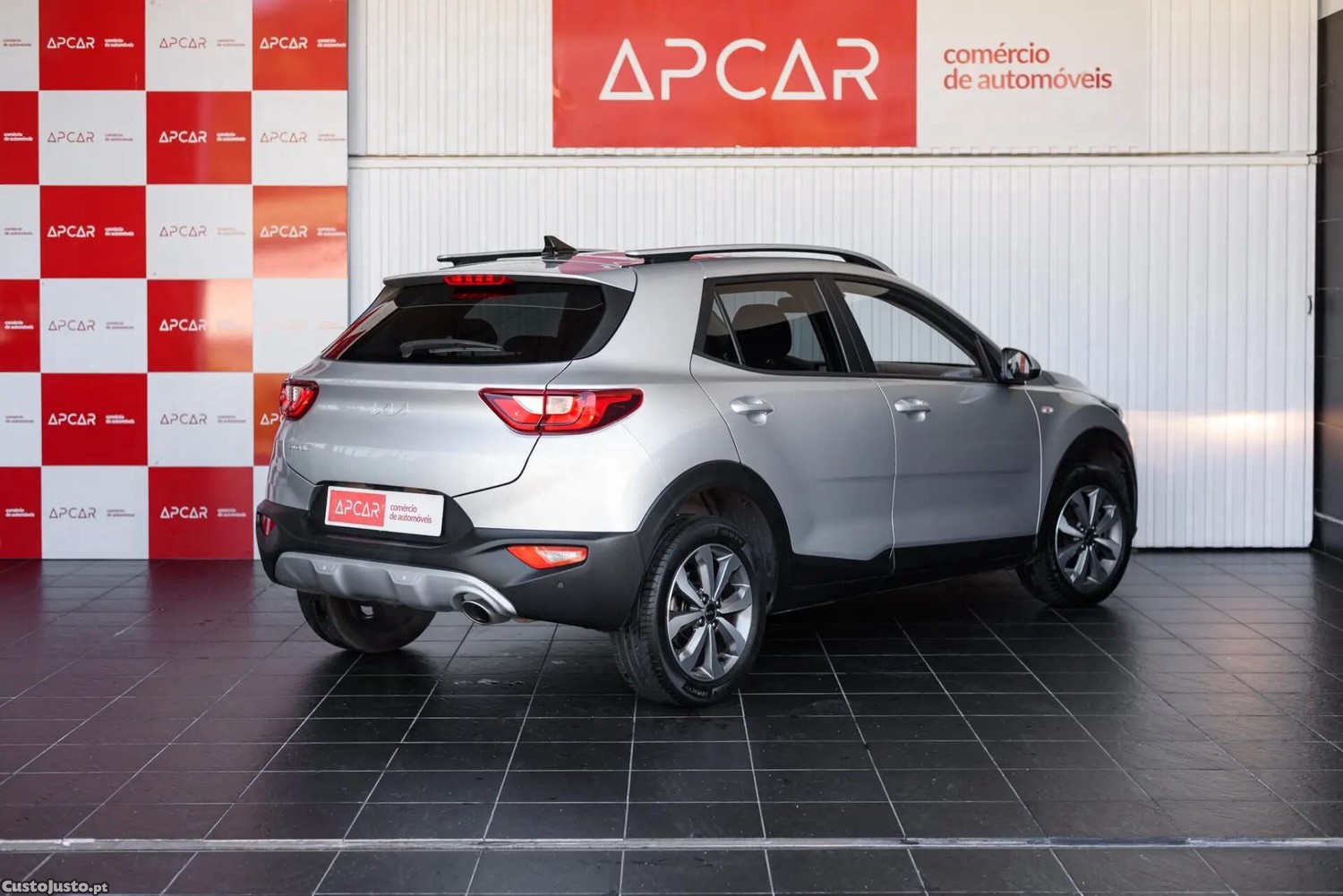 Kia Stonic 1.2 MPi Vibe - 24 — photo 5